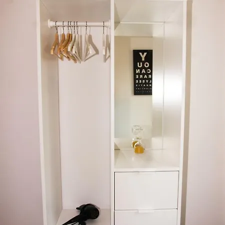 Impressive Urban Townhouse - Centre *